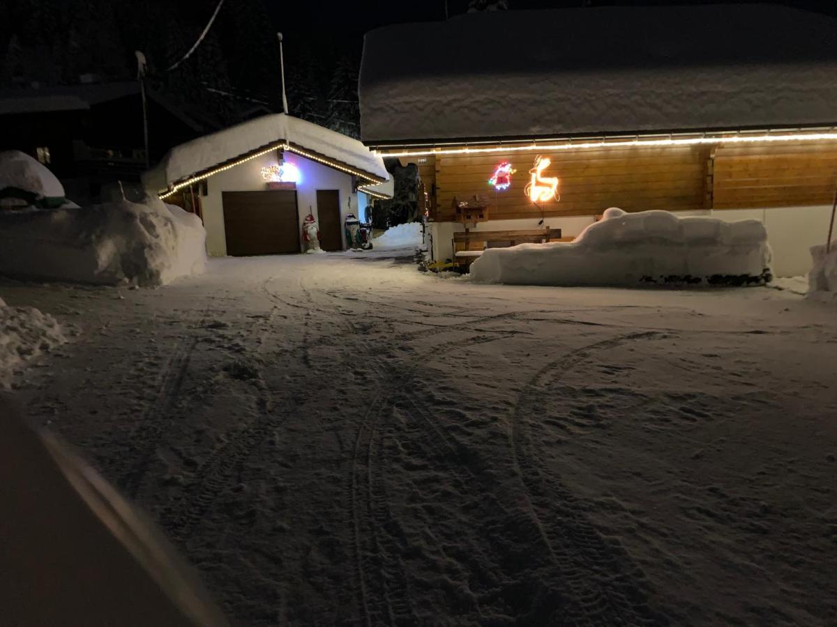 Chalet Le Slalom Arveyes Extérieur photo