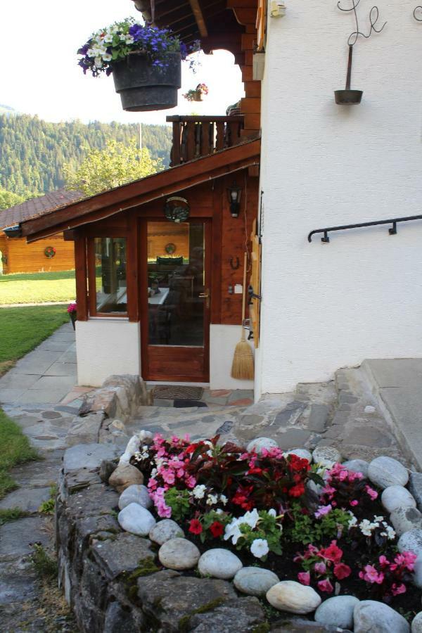 Chalet Le Slalom Arveyes Extérieur photo